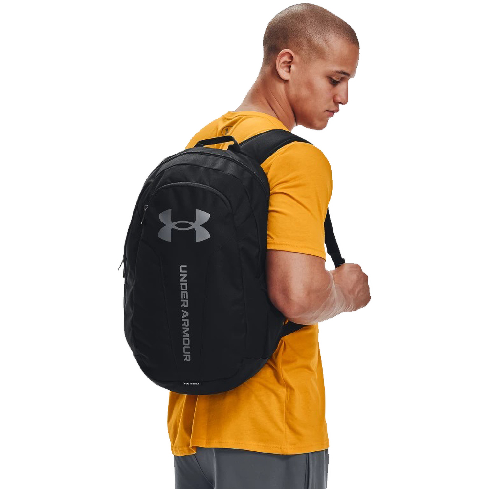 Under armour hustle sales 3.0 backpack uk