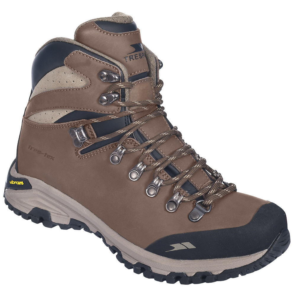 ladies walking boots trespass